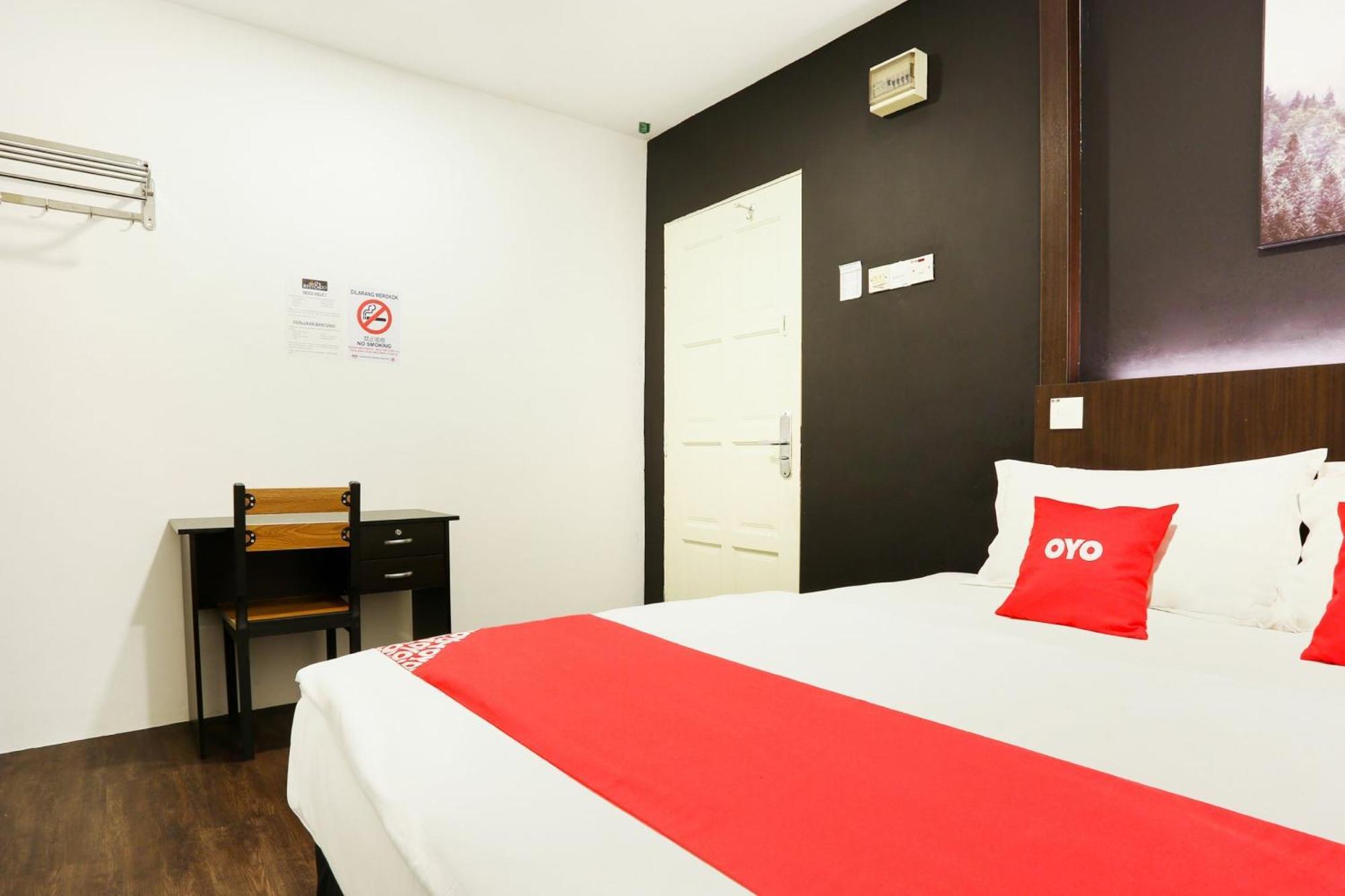 Oyo 90460 Hotel Kl2F Rest & Go Shah Alam Exterior photo