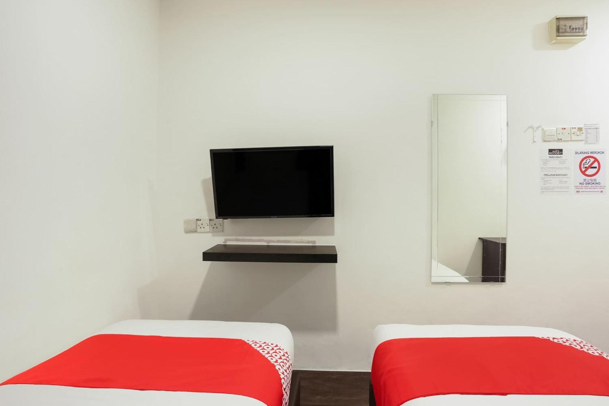 Oyo 90460 Hotel Kl2F Rest & Go Shah Alam Exterior photo