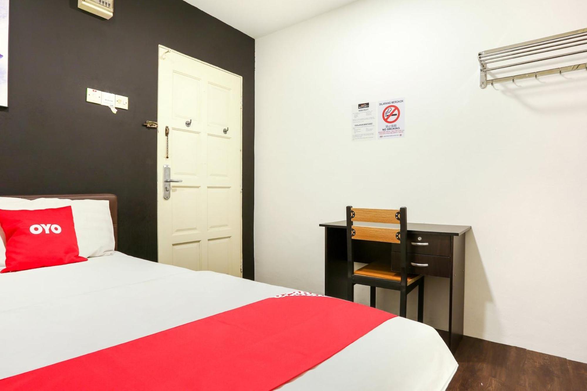 Oyo 90460 Hotel Kl2F Rest & Go Shah Alam Exterior photo