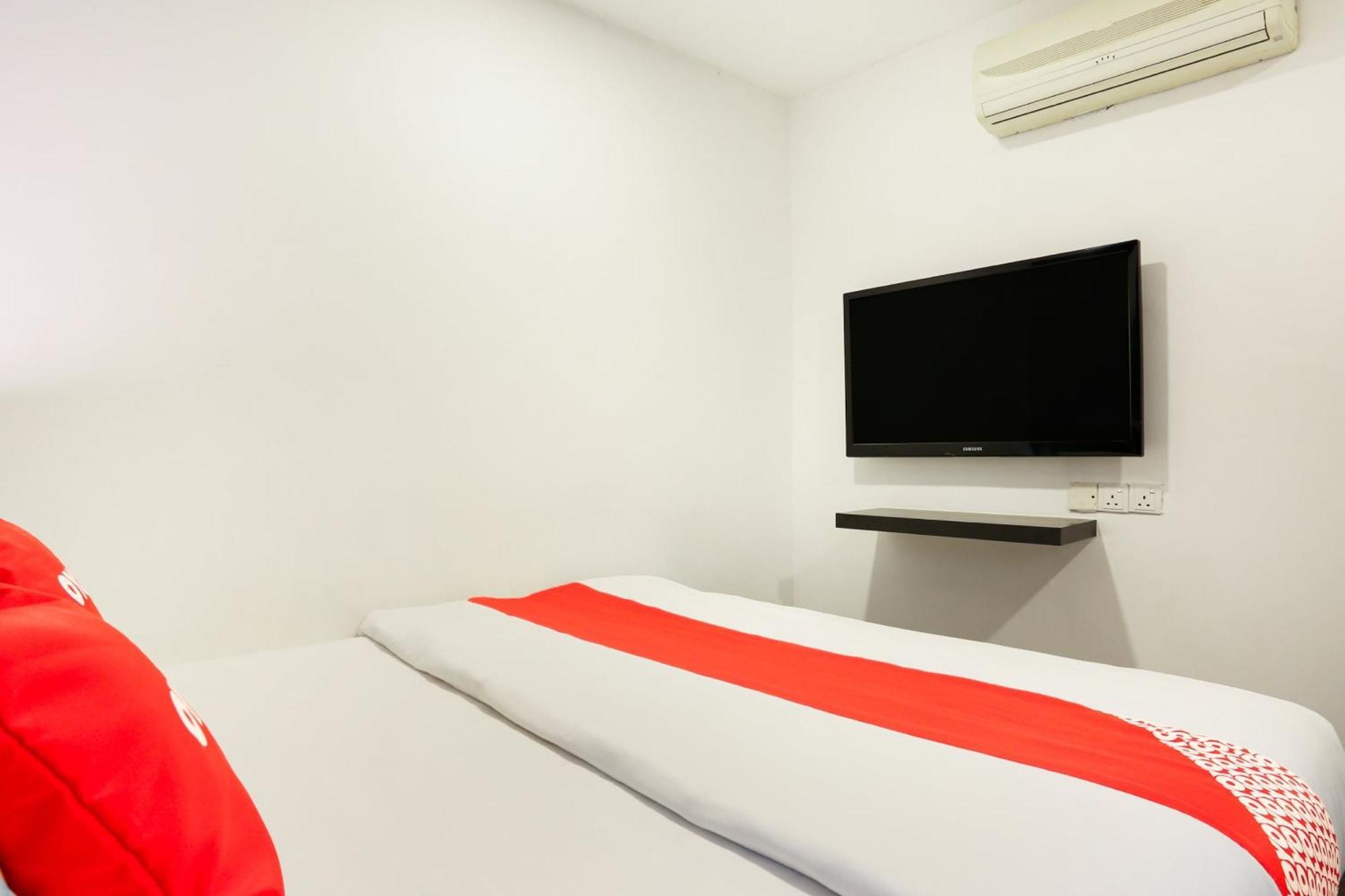 Oyo 90460 Hotel Kl2F Rest & Go Shah Alam Exterior photo